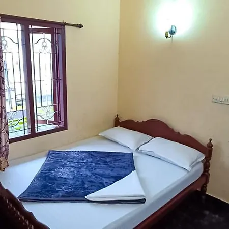 Swarna Tourist Home Munnar Exterior photo