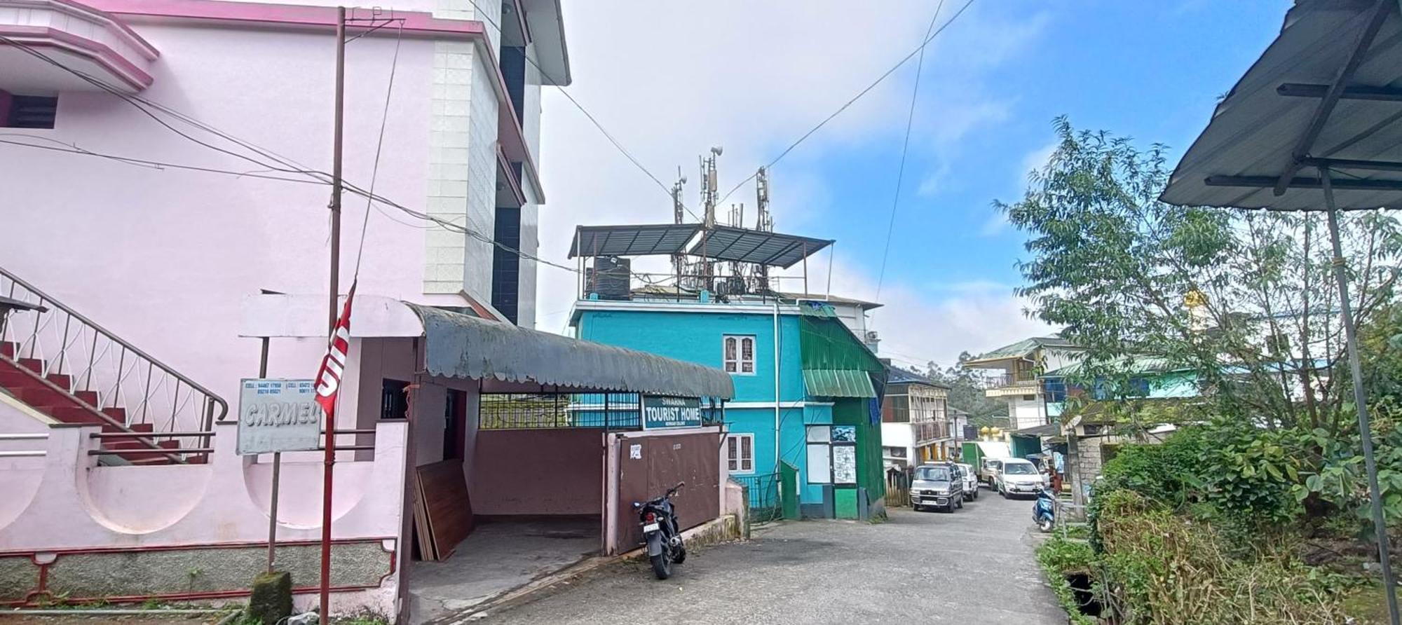 Homestay Swarna Tourist
