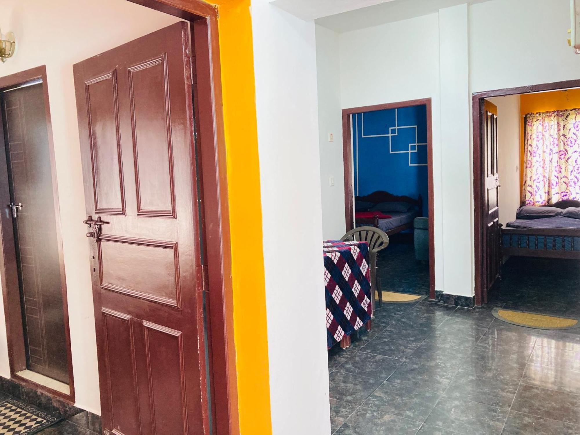 Homestay Swarna Tourist